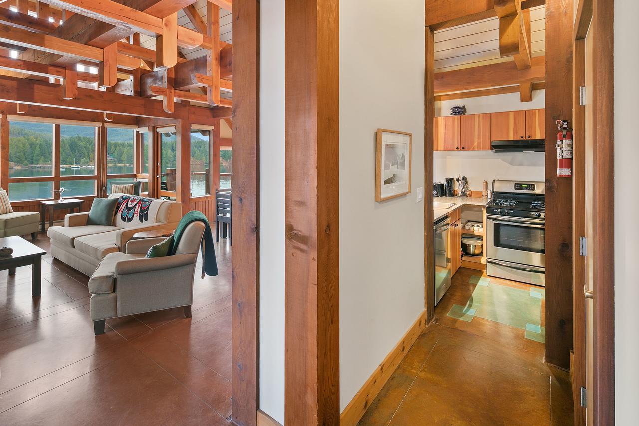 Black Rock Landing Ucluelet Ngoại thất bức ảnh